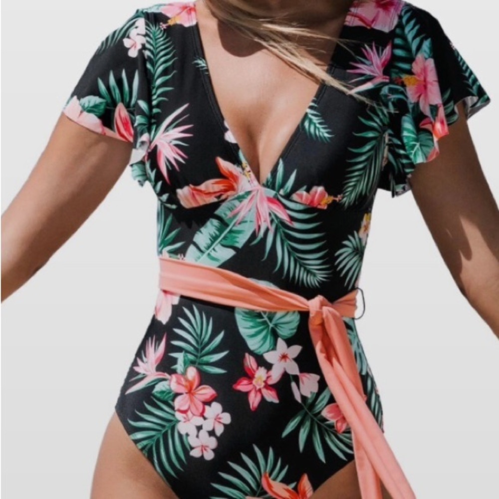 Cupshe Black Floral One Piece Swimsuit size L NWT